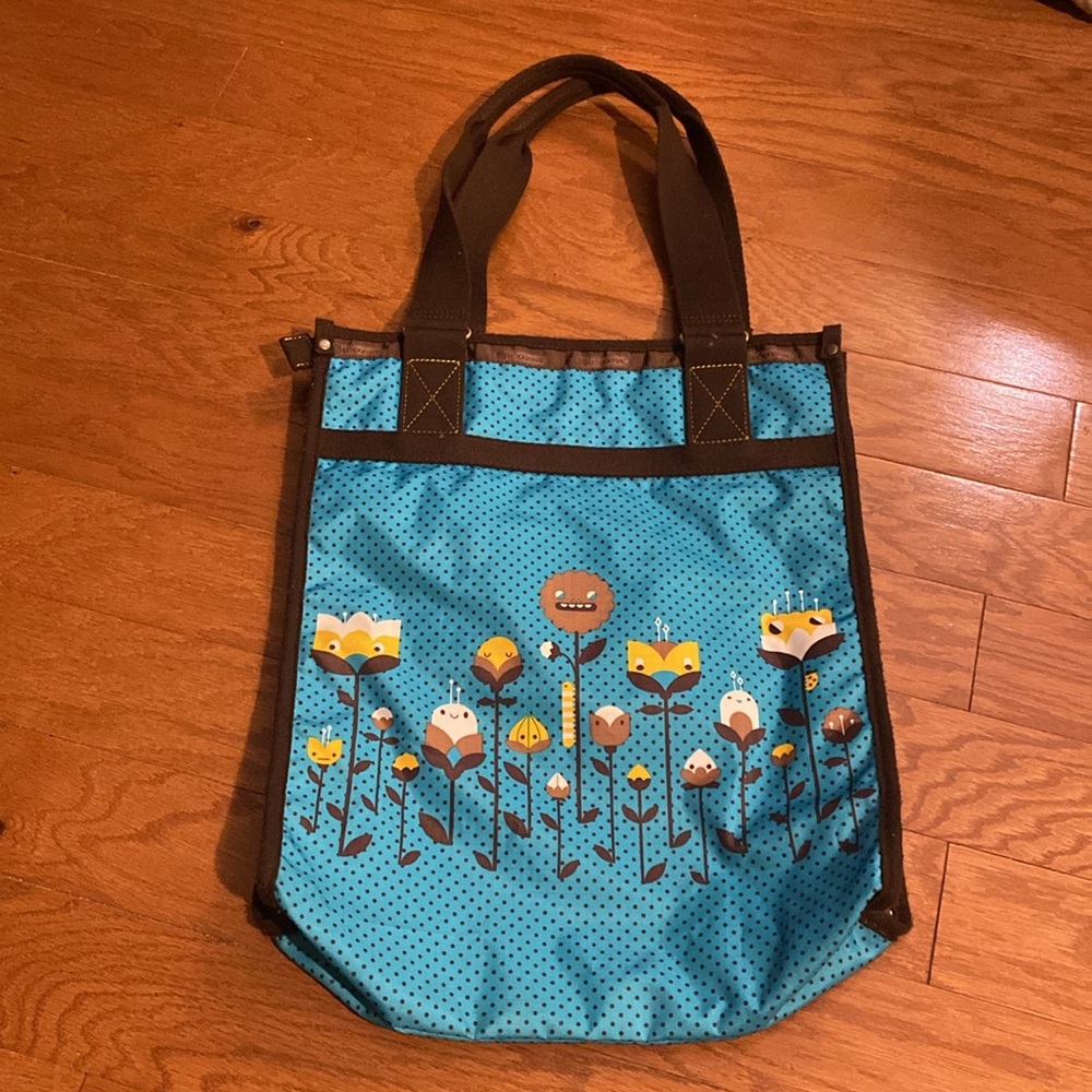 LeSportsac X Loulou & Tummie tote bag (Artist in Residence series)